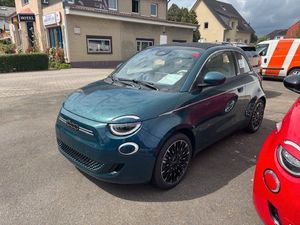 Fiat 500e Cabrio La Prima viele Farben im Vorlauf
