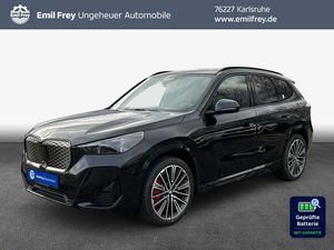 BMW iX1 xDrive30 M Sportpaket 230 kW, 5-türig (Strom