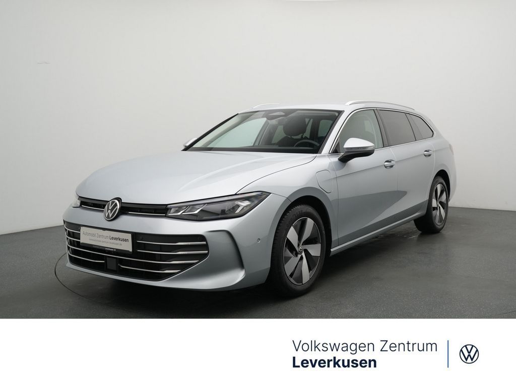 Volkswagen Passat eHybrid Business LEDER AHK NAVI VIRT ACC Leasing