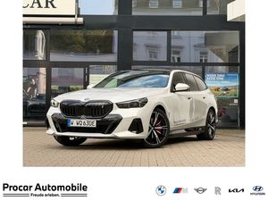 BMW i5 eDrive40 M Sport HUD PANO ACC RFK NAVI LED
