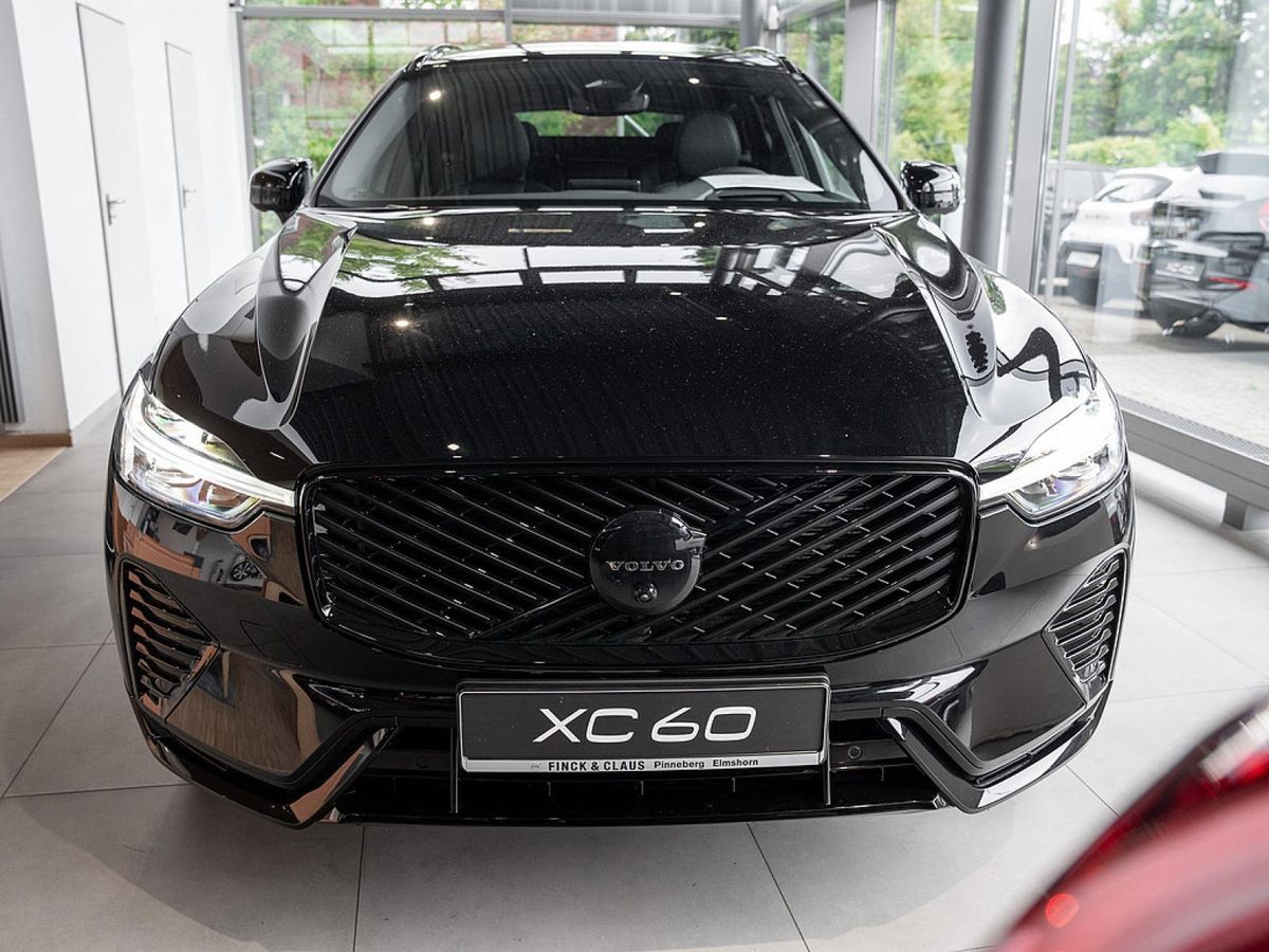 Volvo XC60 B5 AWD Plus Black Edition *Lageraktion* Leasing