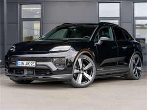 Porsche Macan 4 Offroad Design BOSE 22'' Matrix ACC 0,25