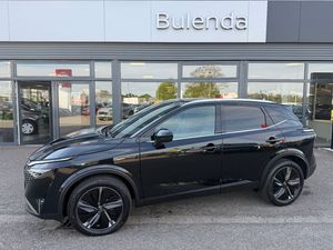 Nissan Qashqai TEKNA 1.3 DIG-T  Xtronic BOSE Pano