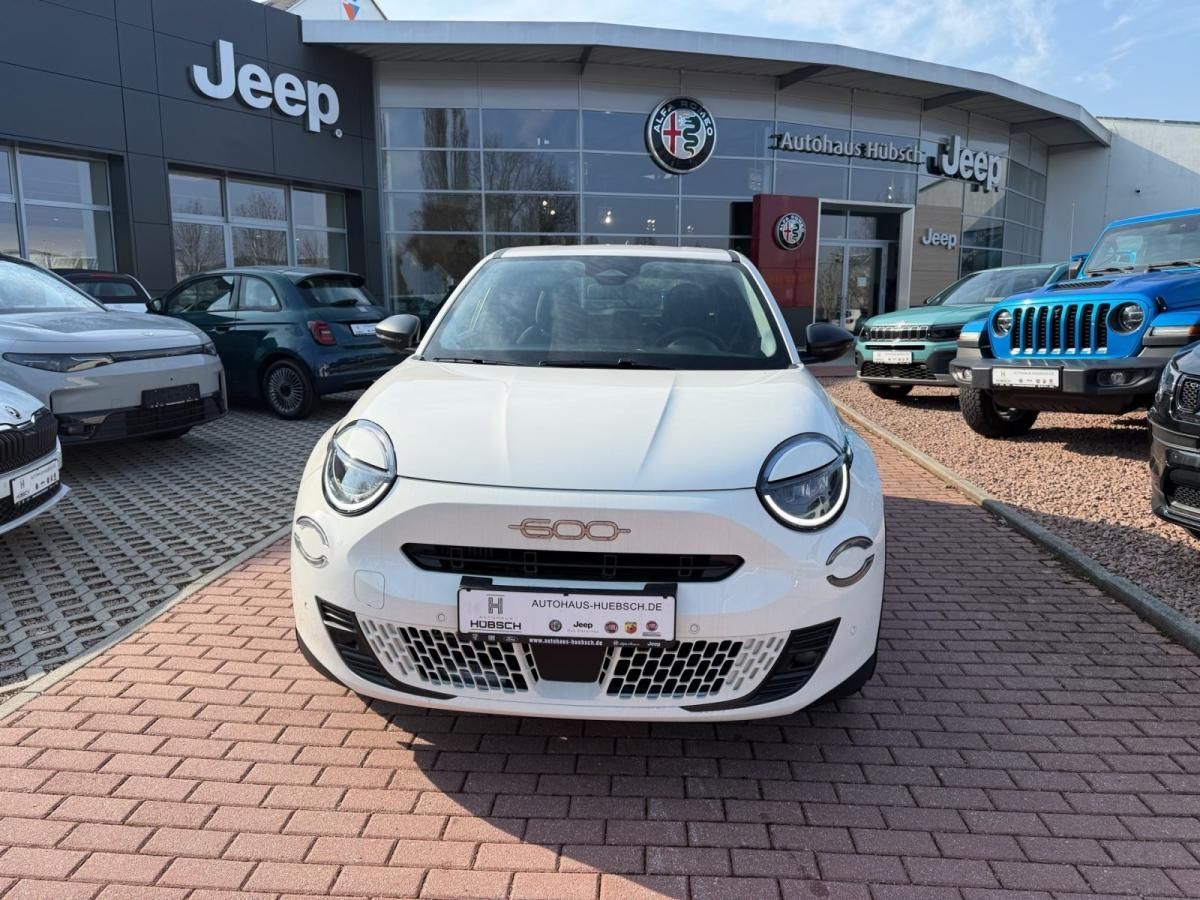 Fiat 600 Hybrid Business Edition Allwetter Leasing