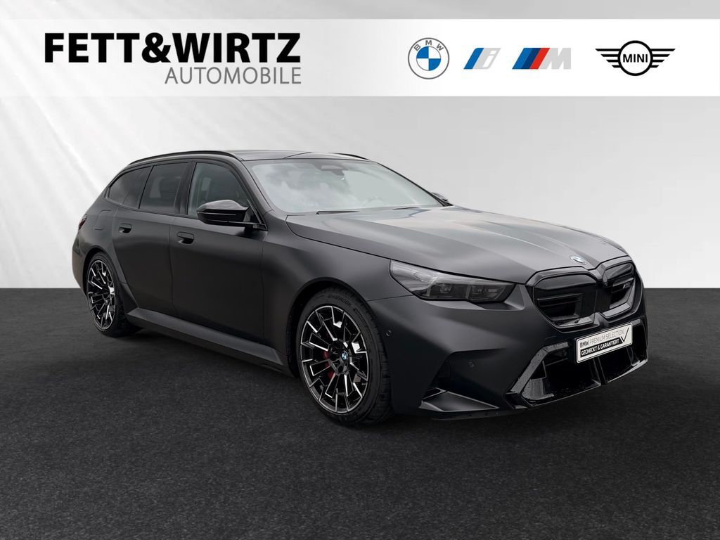 BMW M5 Touring Inkl. € 1.190 Zubehörbonus**Frozen Bl Leasing