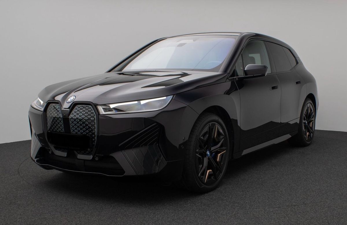 BMW iX M60 Restlaufzeit 12 Monate und 20.000Km Leasingübernahme