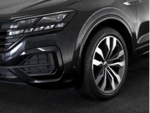 Volkswagen Touareg 3.0 TDI 4Mot. R-Line BlackStyle Luftfed. AHK Leder NaviPro IQ.Light eKlappe Alu21SuzukaGRAPHITE Leasing