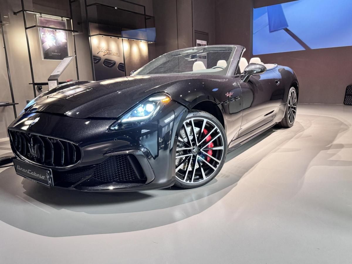Maserati GranCabrio TROFEO/ 5J Garantie/ Airscarf Leasing