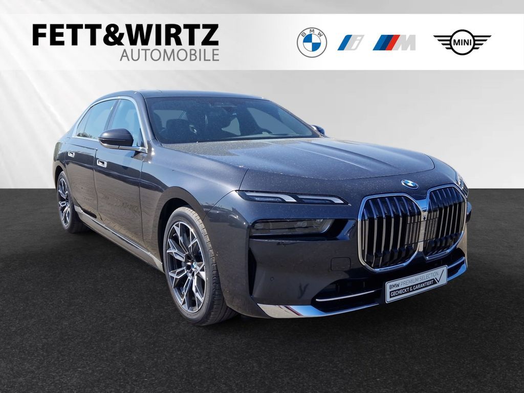 BMW 750e xDrive TV-Fond-Entertainment|SkyLounge|Auto Leasing