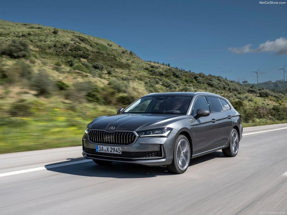 Skoda Superb Combi 1.5 TSI DSG Selection 💥LEASING KNALLER💥 Leasing