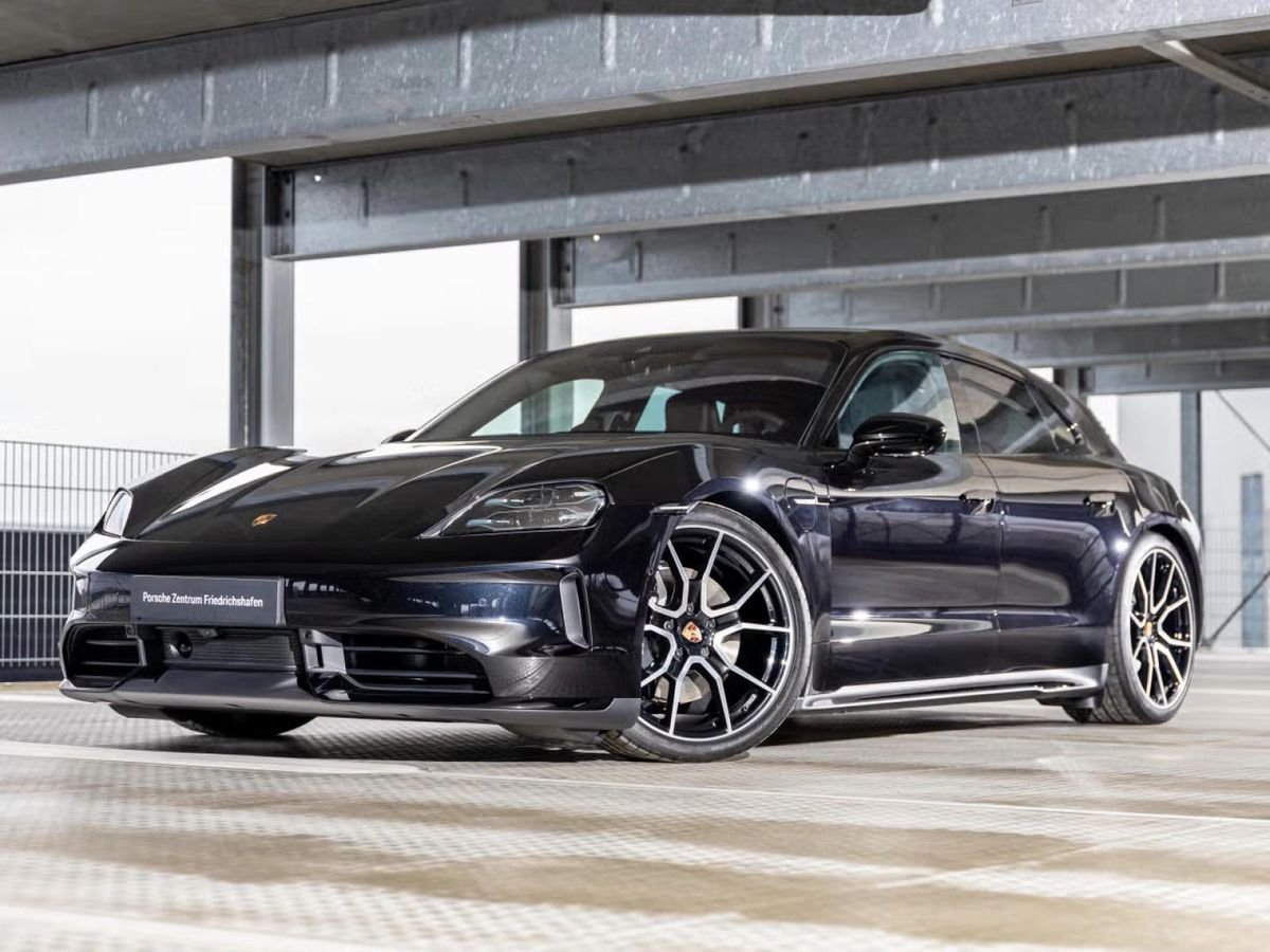 Porsche Taycan 4S Sport Turismo Black Edition - **AKTION!! NUR ANFRAGEN BEI 100% BESTELLABSICHT** *HA-Lenkung, PANO Leasing