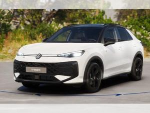 Volkswagen T-Roc R-Line 1.5 eTSI 150 PS DSG BLACK STYLE*MATRIX*AHK*PANO*STANDHZG*NAV*51.255€*