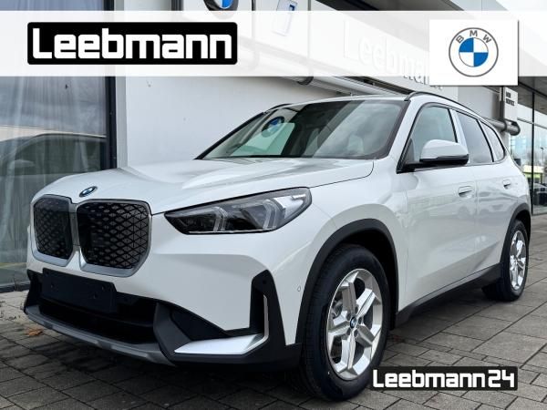 BMW iX1 xDrive30 18-Zoll/AHK/LKH/DrivingAssistant Leasing