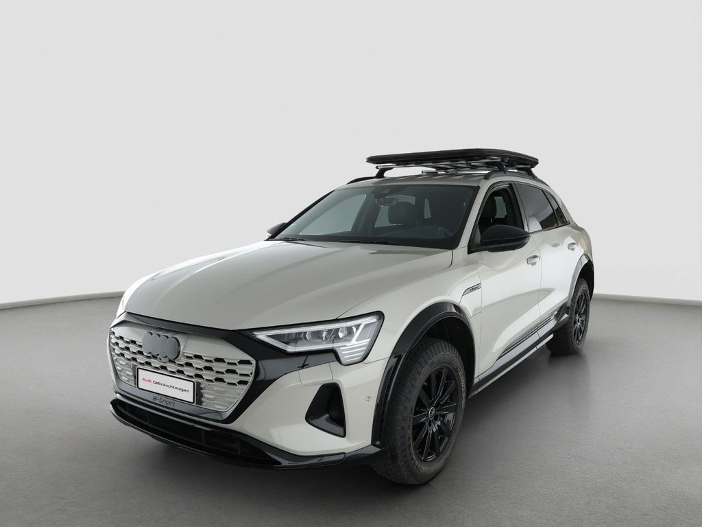 Audi Q8 e-tron edition Dakar 55 qu Matrix HUD Pano AC Leasing