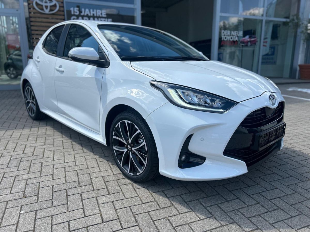 Toyota Yaris 2026 Facelift • Technik-Paket • Sitzheizung • Kamera • PDC vorne/hinten • LED • 17
