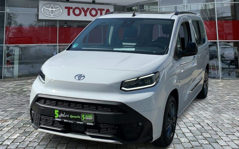 Toyota Proace-city-verso 1,5-l-D-4D 96kW L1 Lounge Auto 5dr Auto kaufen
