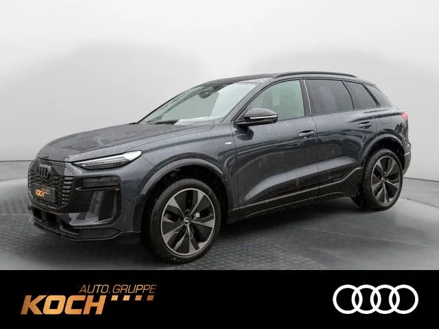 Audi Q6 SUV e-tron performance 225 kW S line business