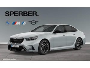 BMW M5 Limousine LHZ,Driv.Ass.Prof.,Comf.Pkt,AHK,uvm. (G90)