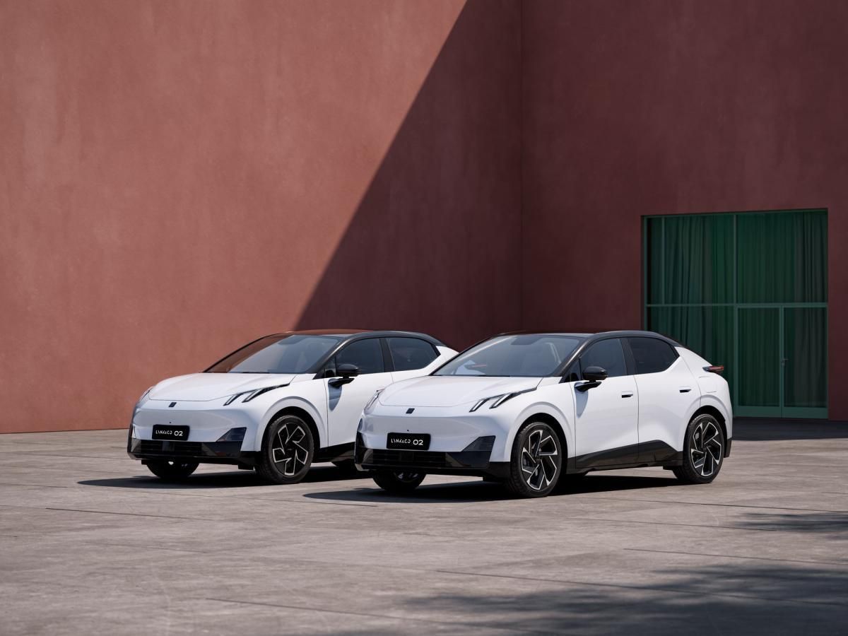 LYNK & Co 02 Core / Eröffnungs-Aktion! Sofort verfügbar! Leasing