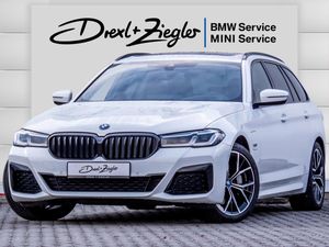 BMW 530 e xDrive Touring M Sport AHK Laser HuD Panodach (MEHRERE FARBEN SOFORT VERFÜGBAR) Leasing
