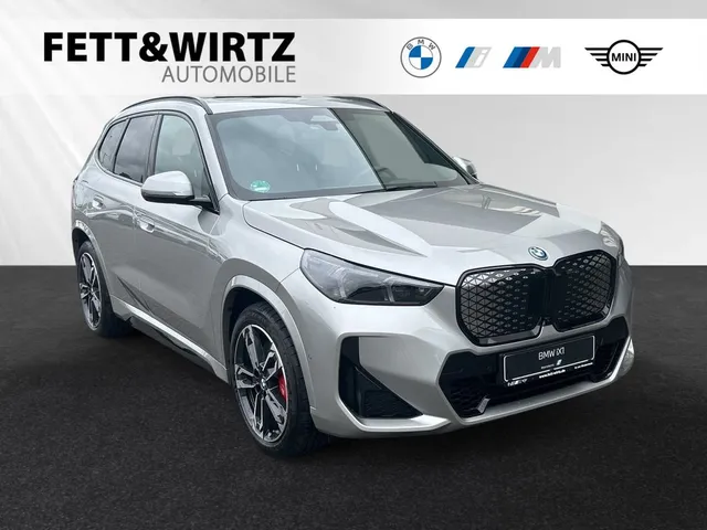 BMW iX1 eDrive20 M Sport Pro|AHK|Pano|PA-Prof.|H/K