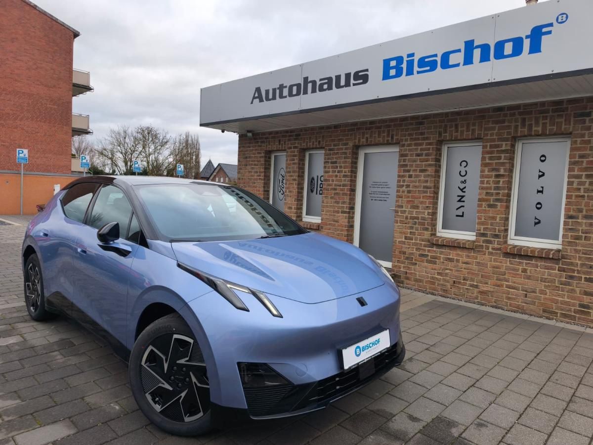 LYNK & Co 02 Core ALLE FARBEN P Leasing