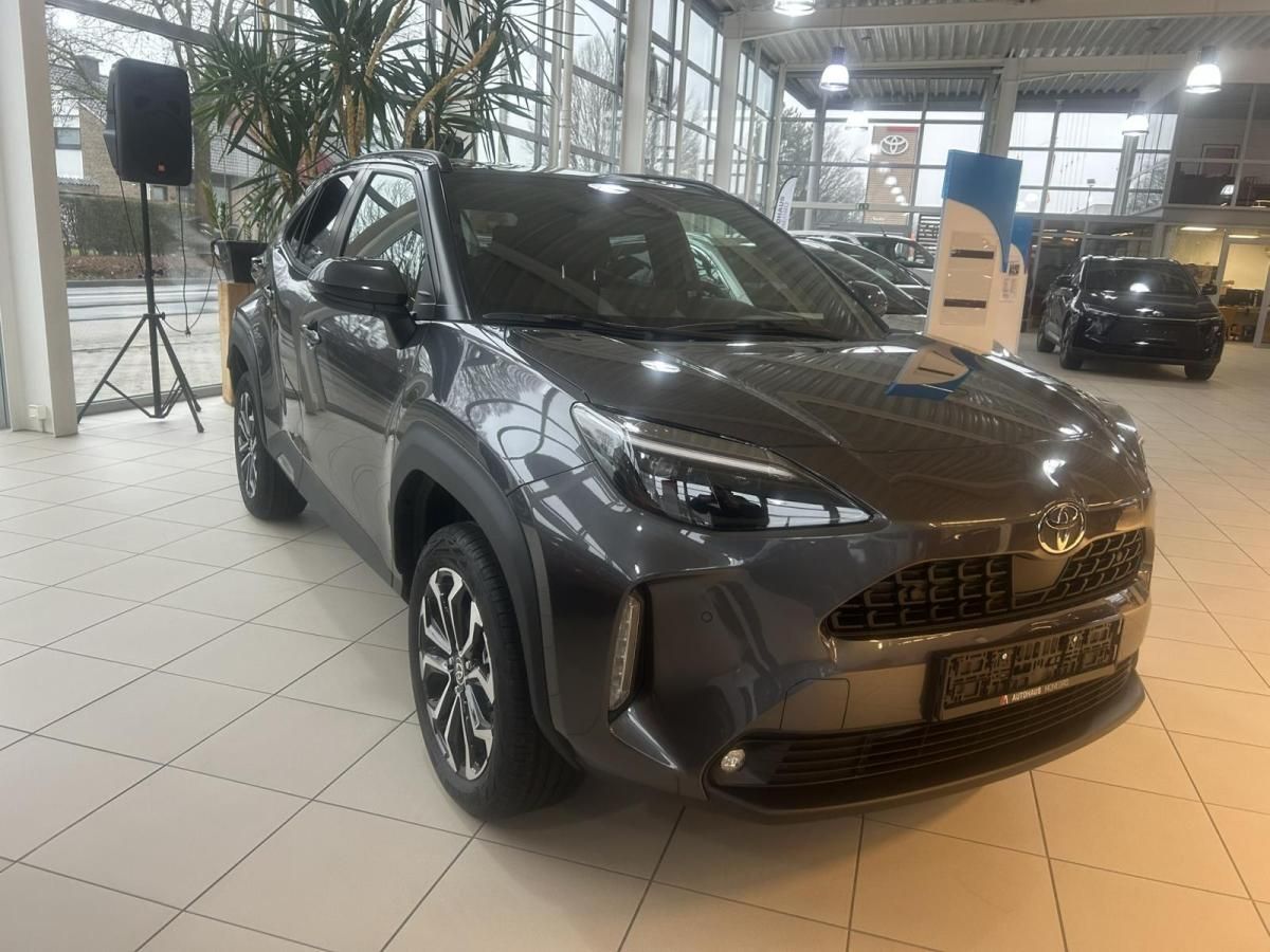 Toyota Yaris Cross 1,5l Hybrid Teamplayer ACC RFK SHZ Klima ACP AA Leasing