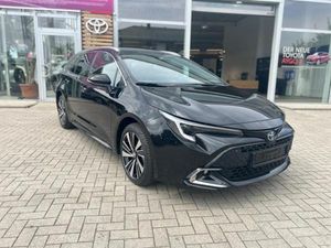 Toyota Corolla Teamplayer 1,8 l TS Navi ACC SHZ 1,99% el. Heck Leasing