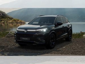Volkswagen Tiguan R-Line 1.5 eTSI (Düsseldorf)