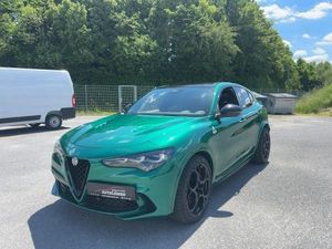Alfa Romeo Stelvio Quadrifoglio ABSOLUT VOLL Keramikbremsen Leasing