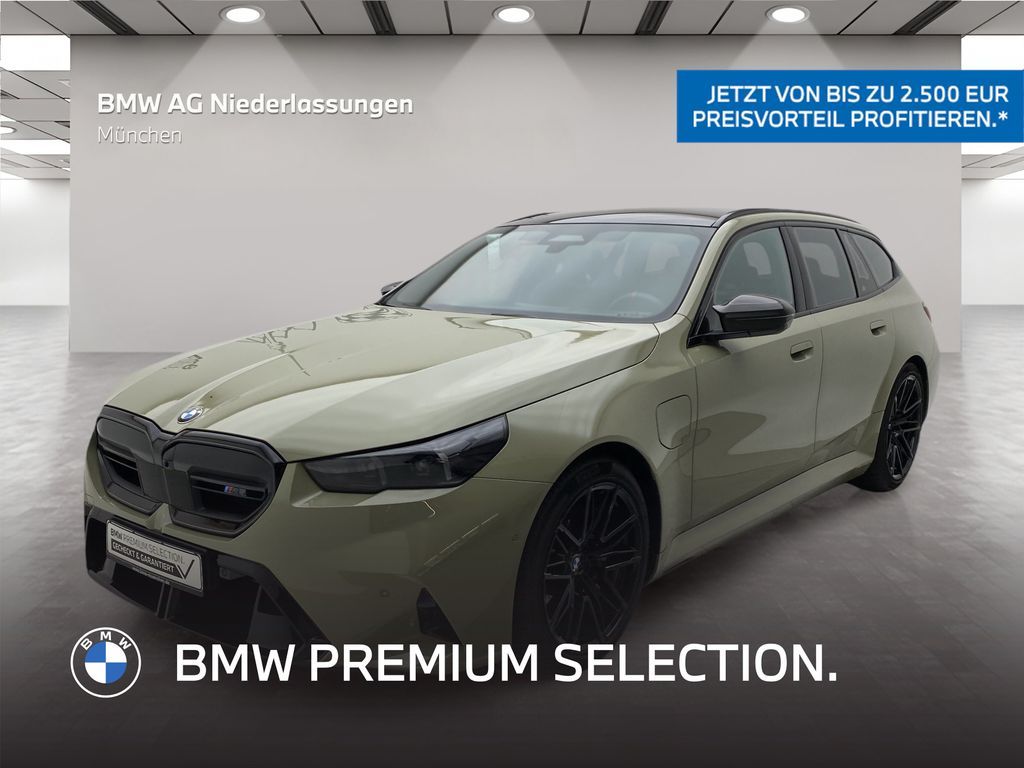 BMW M5 Touring AHK Driv.Assist.Prof LiveCockpitProf Leasing