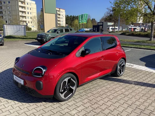 Renault Twingo E-TECH elektrisch Techno 80hp Urban Range