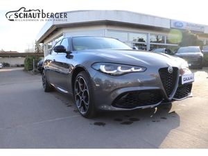 Alfa Romeo Giulia SOFORT VERFÜGBAR!!! Veloce Q4 2.0 Turbo 16V EU6e El. Fondsitzverst. Panorama Navi Leder Digitales Co Leasing