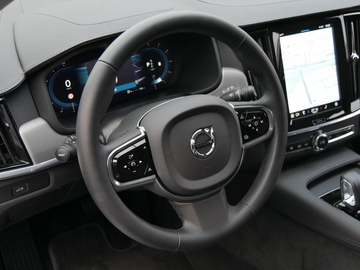 Volvo V90 B4 Plus Bright*Memory*Sound Auto kaufen