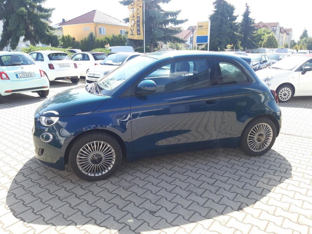 Fiat 500e 3+1 Icon MJ22 320km Reichweite Leasing
