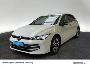 Volkswagen Golf VIII 1.5 eTSI Energy DSG Rear View Navi App