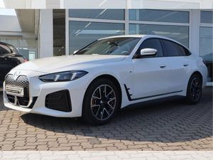 BMW i4 eDrive40 M-Sport/360°/Head-Up/Adapt. LED/HK/Tempo./DrivingAss./Active Protection