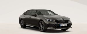 BMW 5er BMW 5er 550e M Sportpaket Pro 550e Steptronic xDrive 360 kW (489 PS)