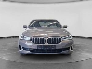 BMW 530 Lim. 530 e Luxury Line 2.0 215KW inkl. Haustürlieferung