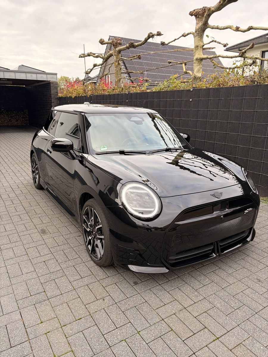MINI COOPER SE JWC Leasingübernahme
