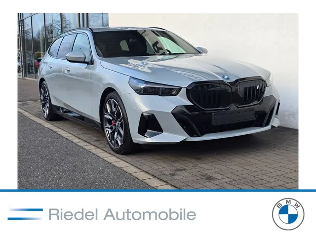 BMW i5 eDrive40 Touring M Sportpaket Pro*DAPro*AHK*