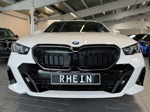 BMW 520d xDrive Touring M Sportpaket M-Pro AHK ACC
