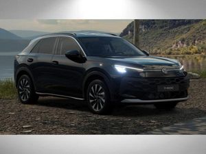 Volkswagen T-Roc ENERGY 1.5 eTSI 7-GANG-DSG AHK ACC Rückfahrkamera ***SOFORT VERFÜGBAR***