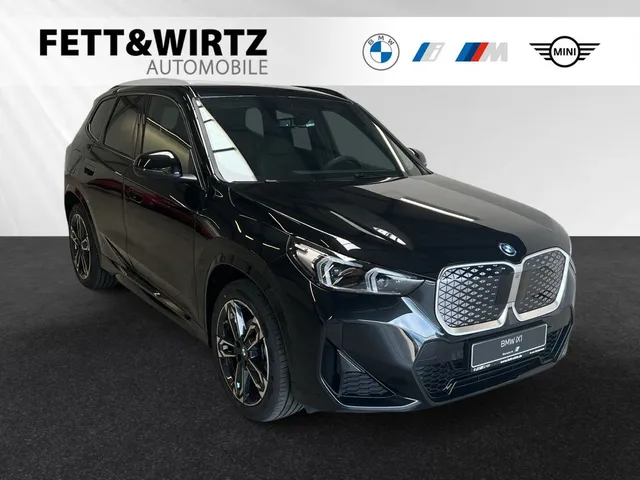 BMW iX1 eDrive20 M Sport|DrivingAssistant+|Parkass.