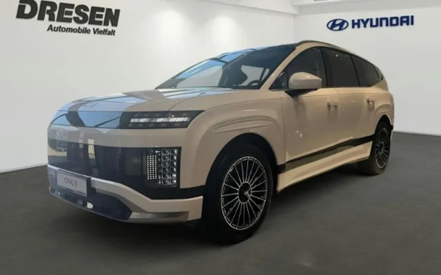 Hyundai Ioniq-9 110 KWh Allradantrieb Uniq 5dr