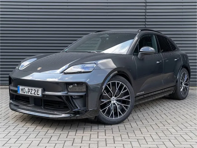 Porsche Macan 21'' AHK Luftfederung Drive Assist 14-Wege