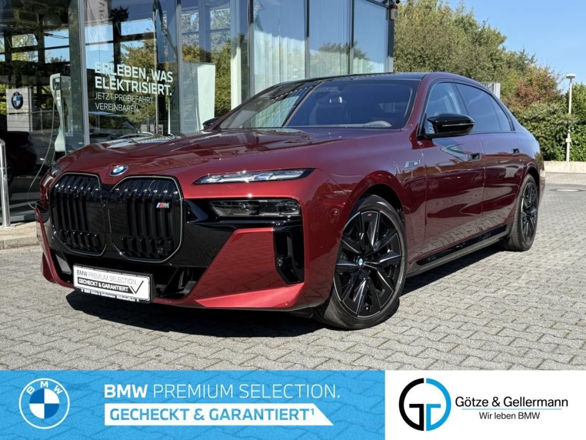 BMW i7 M70 xDrive //Massage B&W Autobahnassistent Leasing