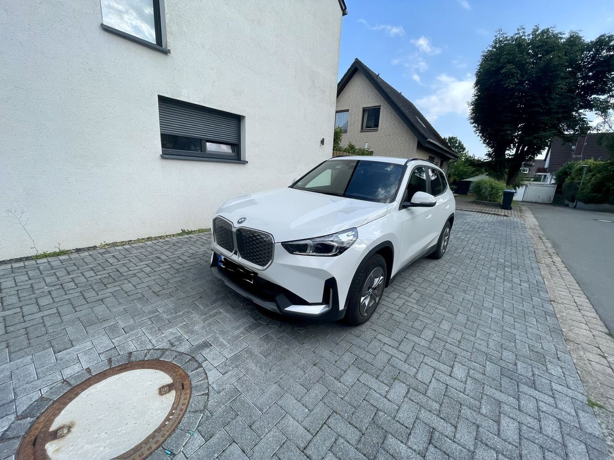 BMW iX1 eDrive 20 Leasingübernahme