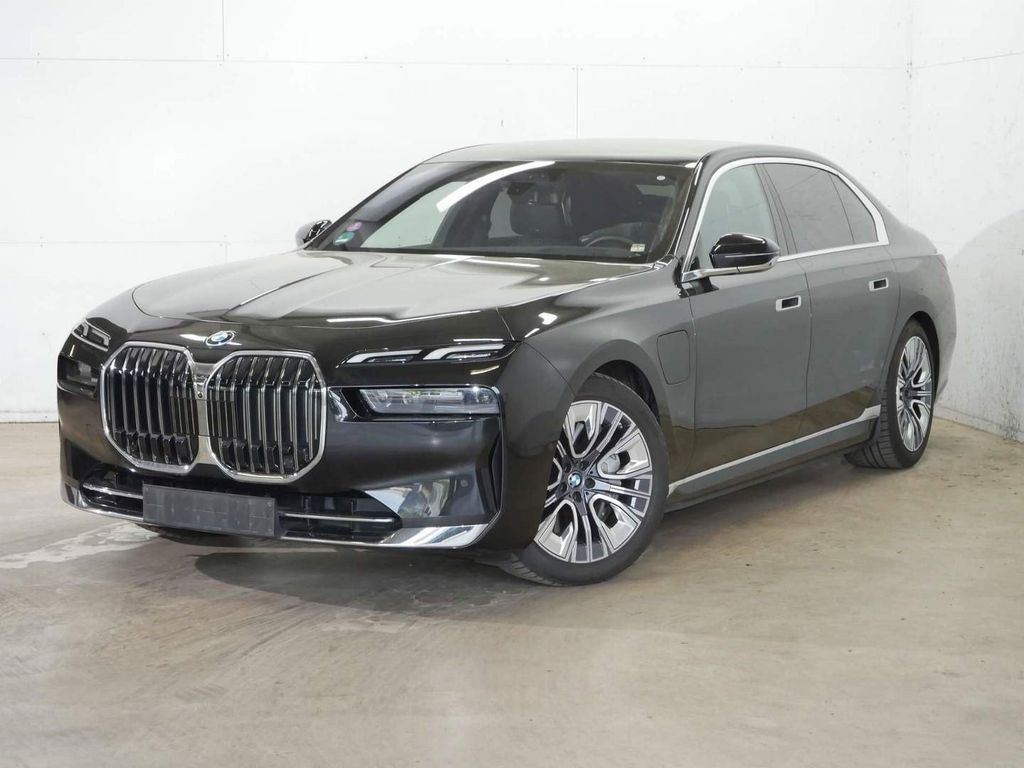 BMW 750e xDrive UPE 167T€ Leasing