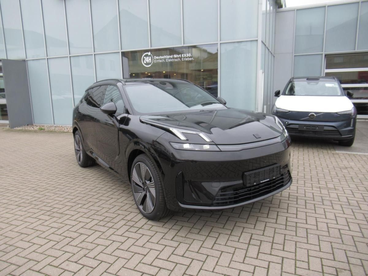 LYNK & Co 08 More Leasing